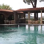 فندق Atillas Getaway 3*