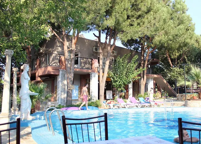 מלון Atillas Getaway 3*