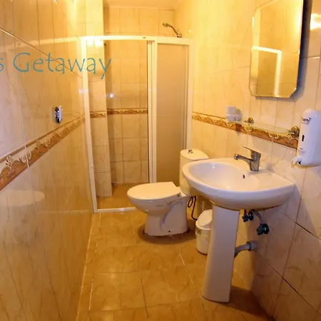 Atillas Getaway 3*