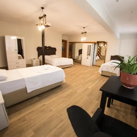 Atillas Getaway Hotel 3*