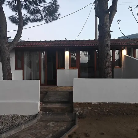 호텔 Atillas Getaway 3*