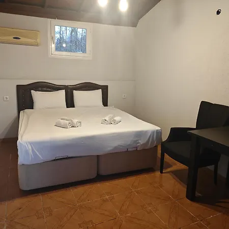 Atillas Getaway Hotel 3*