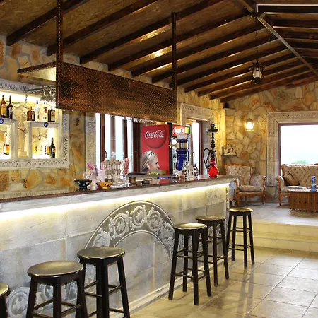 Atillas Getaway 호텔 3*