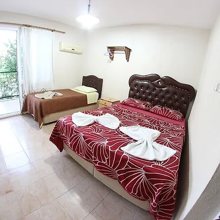 Atillas Getaway 호텔 3*