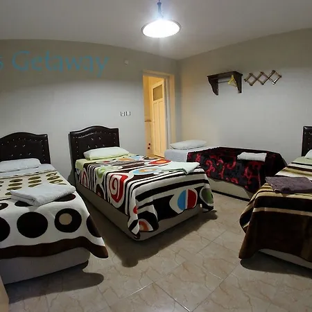 Atillas Getaway 호텔